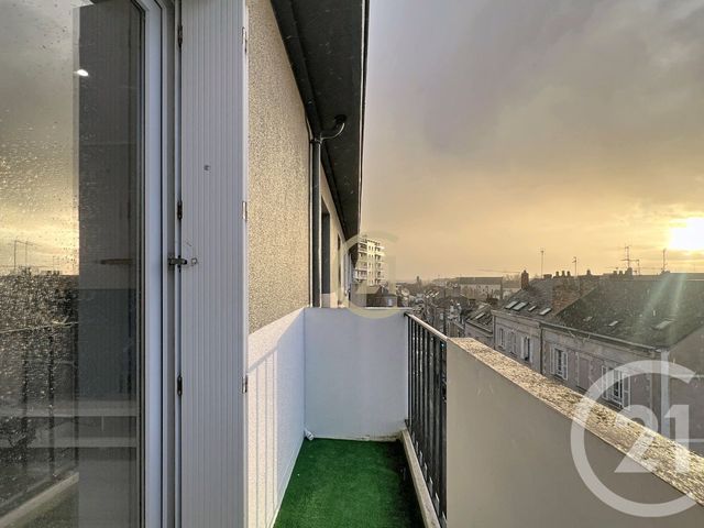 Appartement T5 à vendre - 5 pièces - 76.67 m2 - ANGERS - 49 - PAYS-DE-LOIRE - Century 21 Agence Plantagenêt