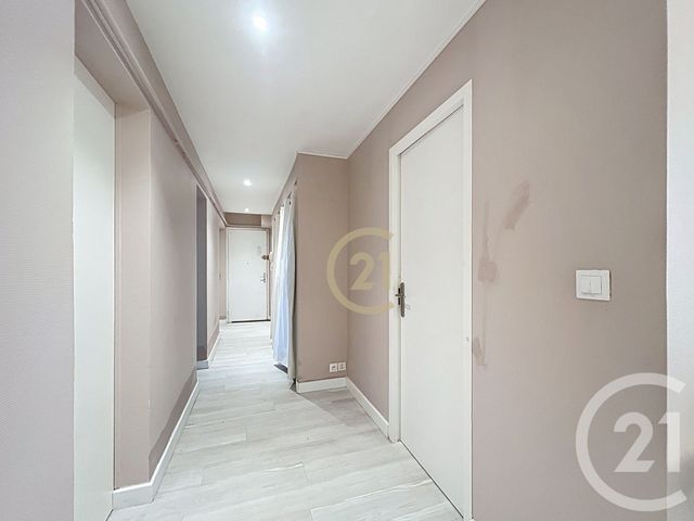 Appartement T5 à vendre - 5 pièces - 76.67 m2 - ANGERS - 49 - PAYS-DE-LOIRE - Century 21 Agence Plantagenêt