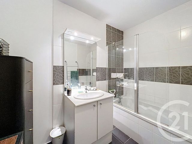 maison à vendre - 4 pièces - 101.0 m2 - LES PONTS DE CE - 49 - PAYS-DE-LOIRE - Century 21 Agence Plantagenêt