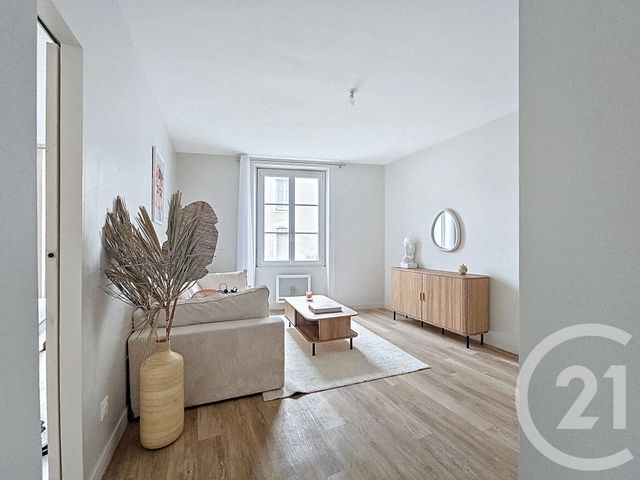 Appartement T2 à louer - 2 pièces - 37.1 m2 - ANGERS - 49 - PAYS-DE-LOIRE - Century 21 Agence Plantagenêt