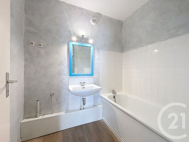 Appartement T2 à vendre - 2 pièces - 48.0 m2 - ANGERS - 49 - PAYS-DE-LOIRE - Century 21 Agence Plantagenêt