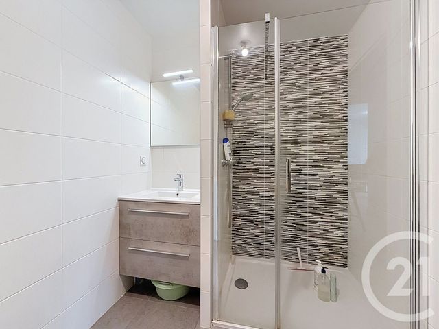 Appartement T3 à louer - 3 pièces - 57.79 m2 - ANGERS - 49 - PAYS-DE-LOIRE - Century 21 Agence Plantagenêt