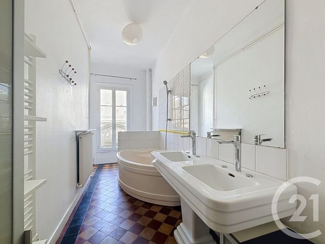 Appartement T4 à vendre - 3 pièces - 92.54 m2 - ANGERS - 49 - PAYS-DE-LOIRE - Century 21 Agence Plantagenêt