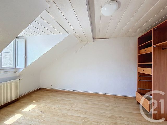 Appartement T3 à vendre - 4 pièces - 61.3 m2 - ANGERS - 49 - PAYS-DE-LOIRE - Century 21 Agence Plantagenêt