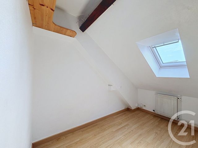 Appartement T3 à vendre - 4 pièces - 61.3 m2 - ANGERS - 49 - PAYS-DE-LOIRE - Century 21 Agence Plantagenêt