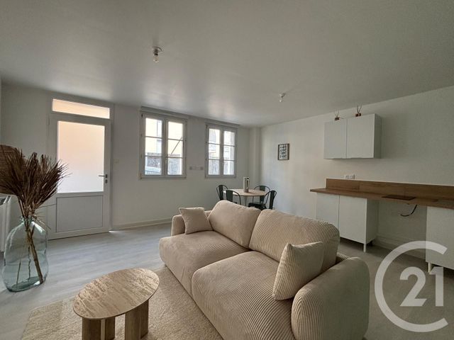 Appartement T2 à vendre - 2 pièces - 35.2 m2 - ANGERS - 49 - PAYS-DE-LOIRE - Century 21 Agence Plantagenêt