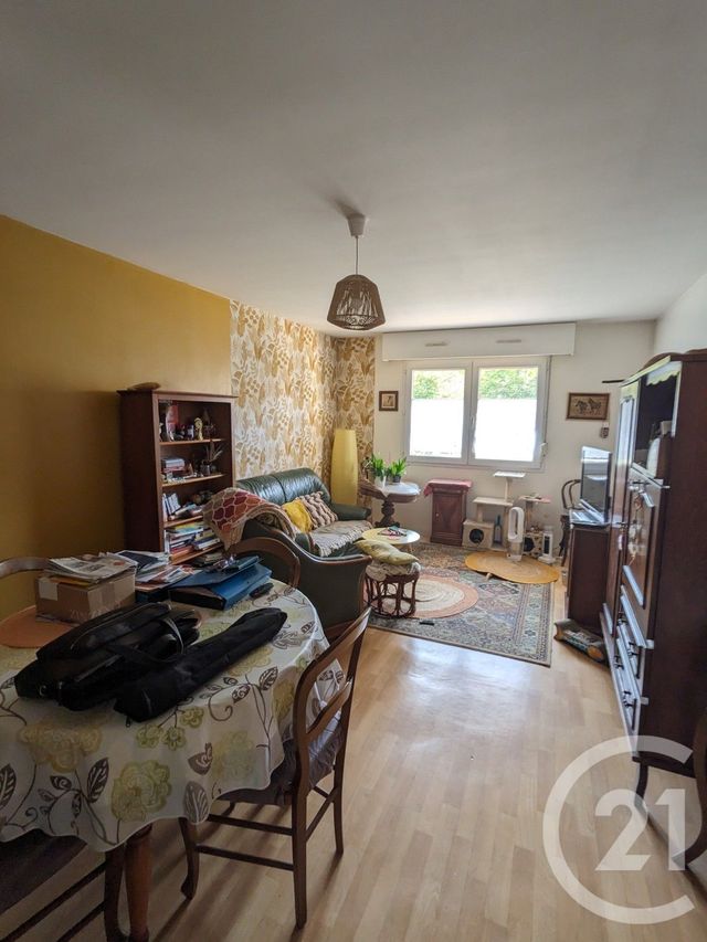 Appartement T3 à vendre - 3 pièces - 67.8 m2 - ANGERS - 49 - PAYS-DE-LOIRE - Century 21 Agence Plantagenêt