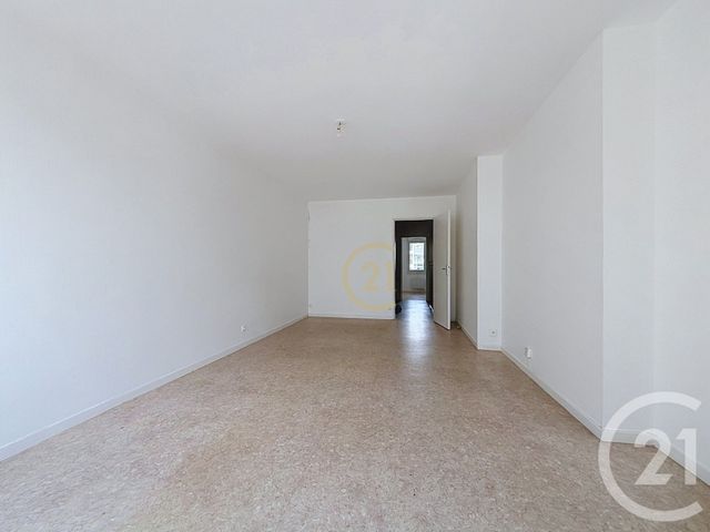 Appartement T3 à vendre - 3 pièces - 68.32 m2 - ANGERS - 49 - PAYS-DE-LOIRE - Century 21 Agence Plantagenêt