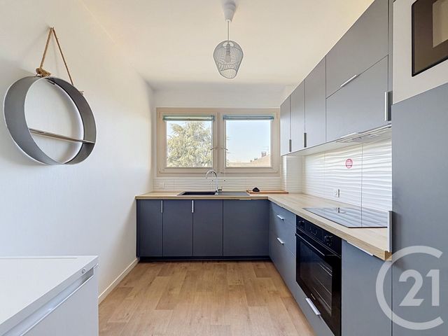 Appartement T5 à vendre - 5 pièces - 94.0 m2 - ANGERS - 49 - PAYS-DE-LOIRE - Century 21 Agence Plantagenêt