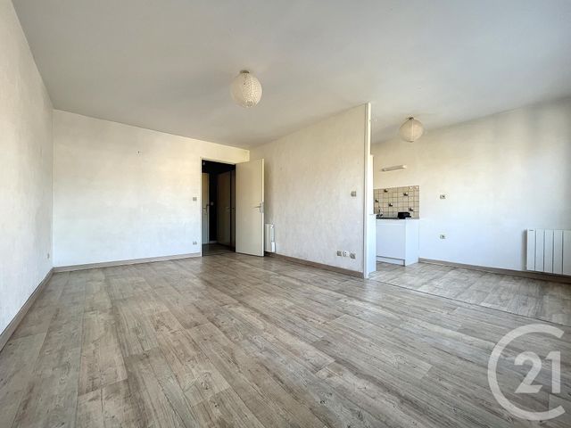 Appartement T1 à vendre - 1 pièce - 37.0 m2 - ANGERS - 49 - PAYS-DE-LOIRE - Century 21 Agence Plantagenêt