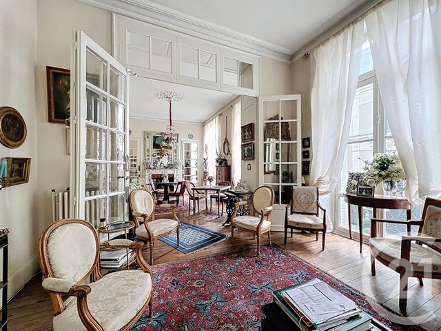 Appartement T4 à vendre - 5 pièces - 143.03 m2 - ANGERS - 49 - PAYS-DE-LOIRE - Century 21 Agence Plantagenêt