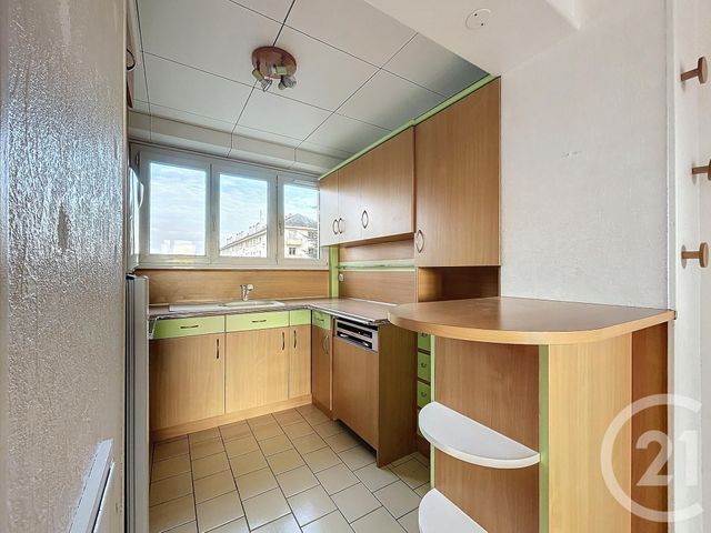 Appartement T4 à louer - 4 pièces - 66.28 m2 - ANGERS - 49 - PAYS-DE-LOIRE - Century 21 Agence Plantagenêt
