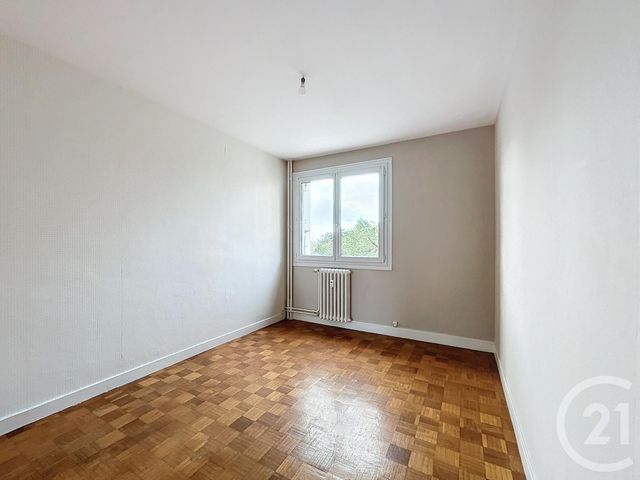 Appartement T4 à louer - 4 pièces - 66.28 m2 - ANGERS - 49 - PAYS-DE-LOIRE - Century 21 Agence Plantagenêt