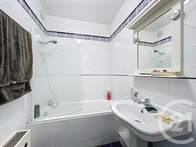 Appartement T3 à louer - 3 pièces - 62.21 m2 - ANGERS - 49 - PAYS-DE-LOIRE - Century 21 Agence Plantagenêt