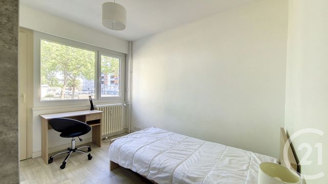 Afficher la photo en grand Appartement T4 à vendre - 4 pièces - 67.0 m2 - ANGERS - 49 - PAYS-DE-LOIRE - Century 21 Agence Plantagenêt