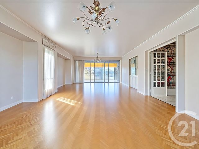 Appartement T3 à vendre - 3 pièces - 101.6 m2 - ANGERS - 49 - PAYS-DE-LOIRE - Century 21 Agence Plantagenêt