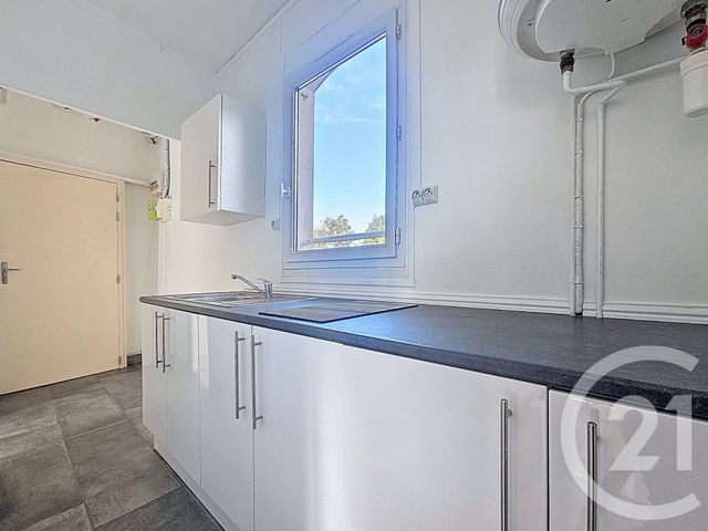 Afficher la photo en grand Appartement T2 à vendre - 2 pièces - 31.0 m2 - ANGERS - 49 - PAYS-DE-LOIRE - Century 21 Agence Plantagenêt