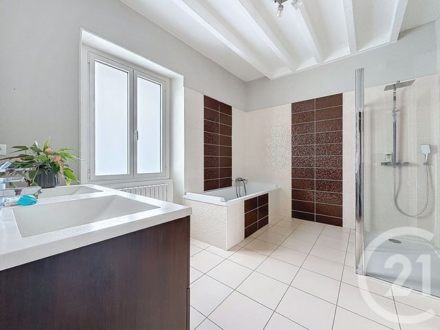 maison à vendre - 6 pièces - 190.0 m2 - ANGERS - 49 - PAYS-DE-LOIRE - Century 21 Agence Plantagenêt